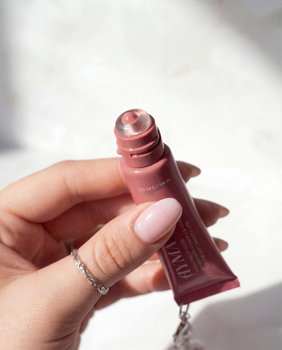 Cinnamon sugar gloss