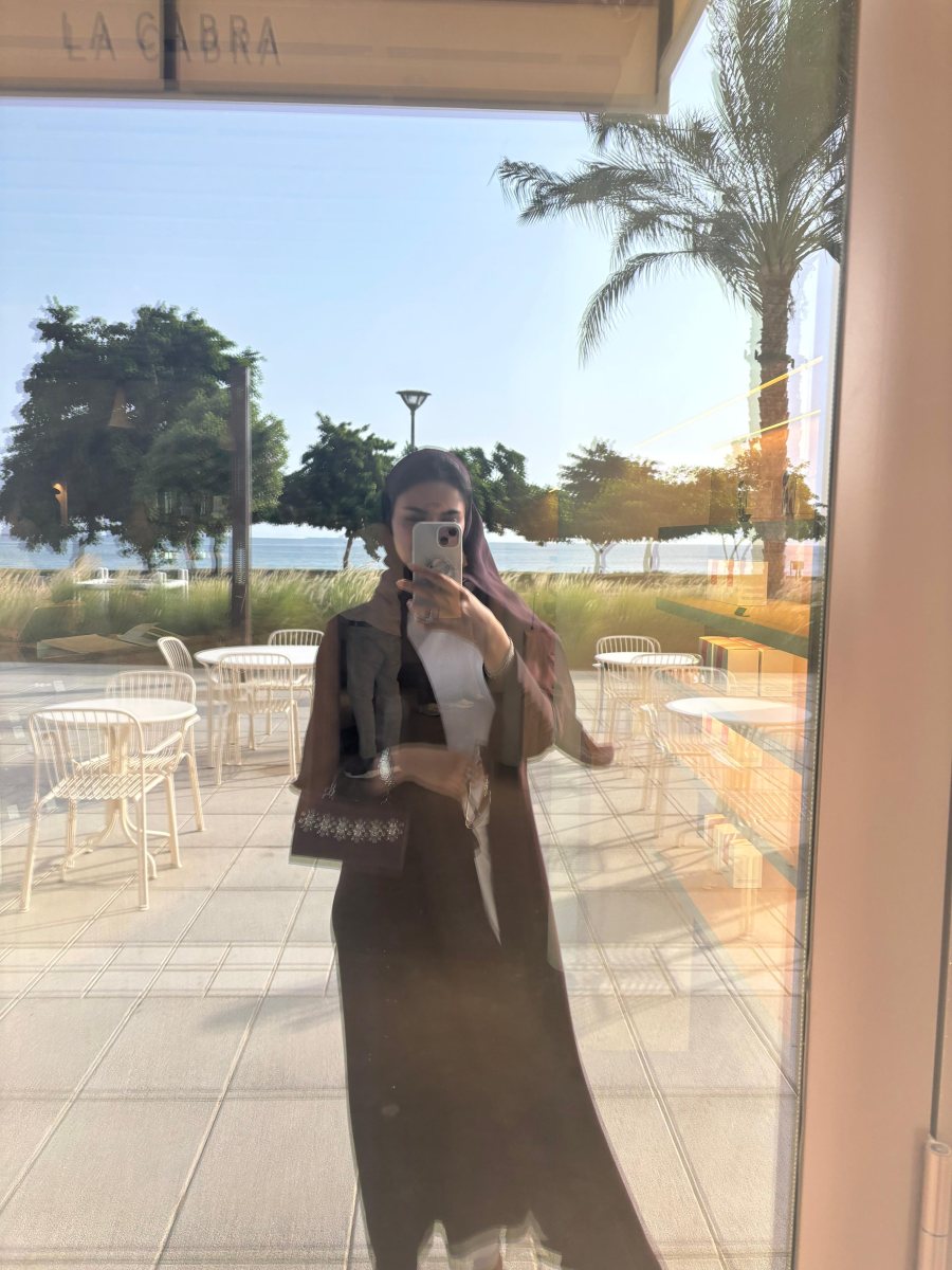 Dana Abaya