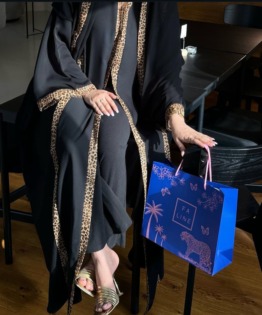 Tiger abaya