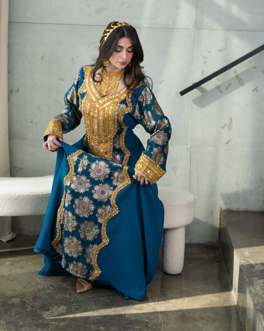 لبسة بقماش بريسم