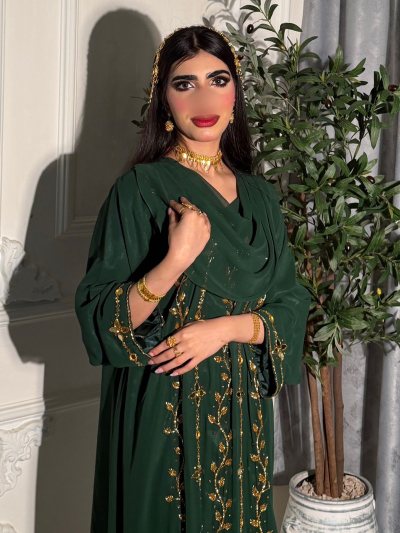 لبسة راقية مع شيلة هدية 2