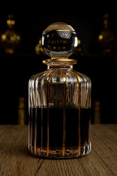 Oud with Frankincense