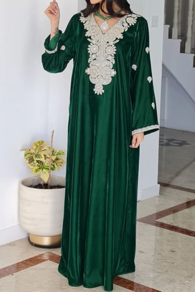 ملابس مخمل